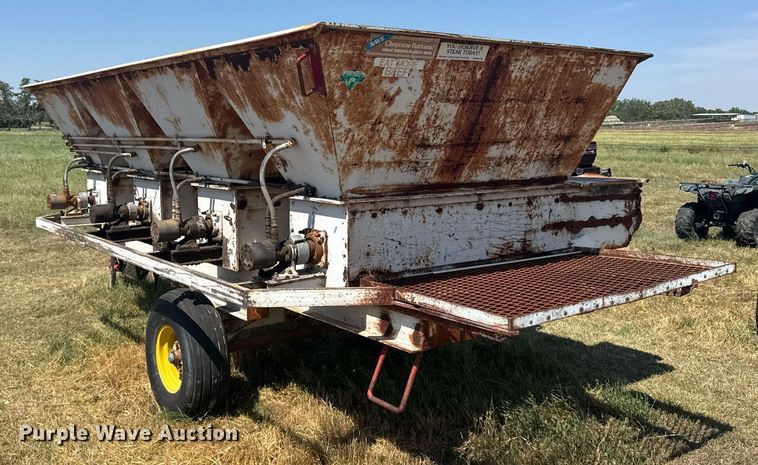 image for item ER2061 Range feeder trailer