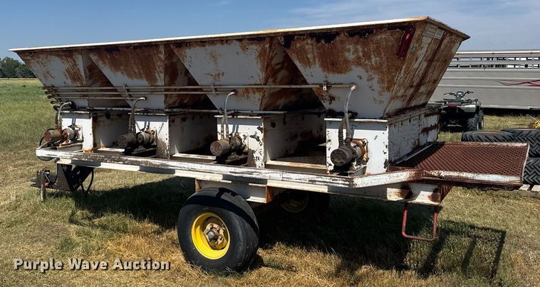 image for item ER2061 Range feeder trailer