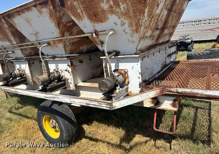 image for item ER2061 Range feeder trailer