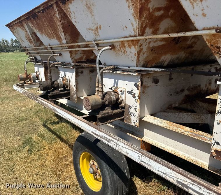 image for item ER2061 Range feeder trailer