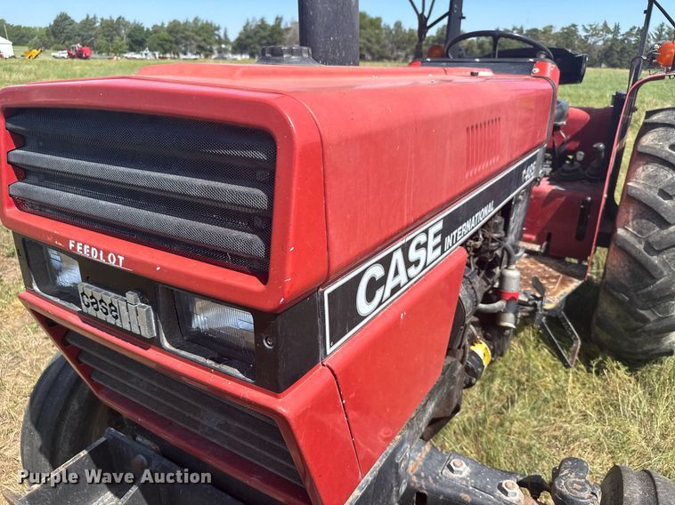 image for item ER2068 1988 Case IH 485 tractor