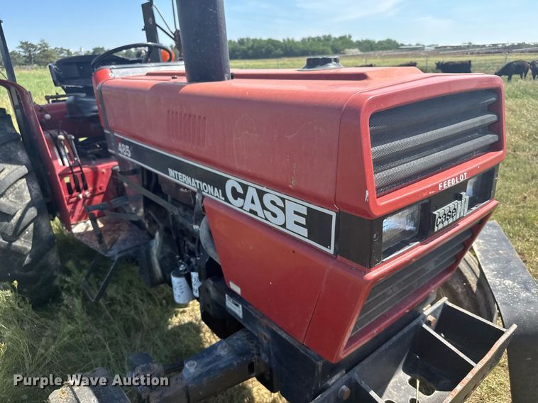 image for item ER2068 1988 Case IH 485 tractor