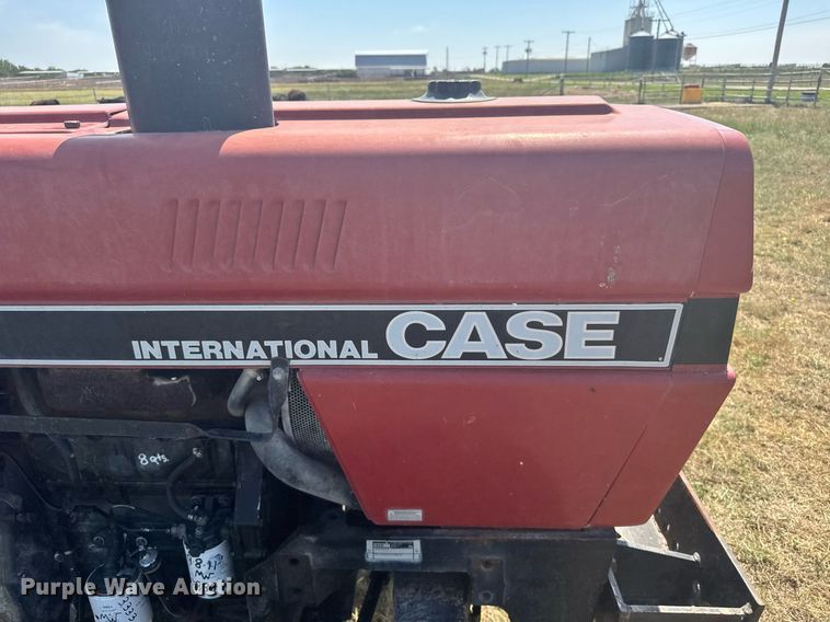 image for item ER2068 1988 Case IH 485 tractor