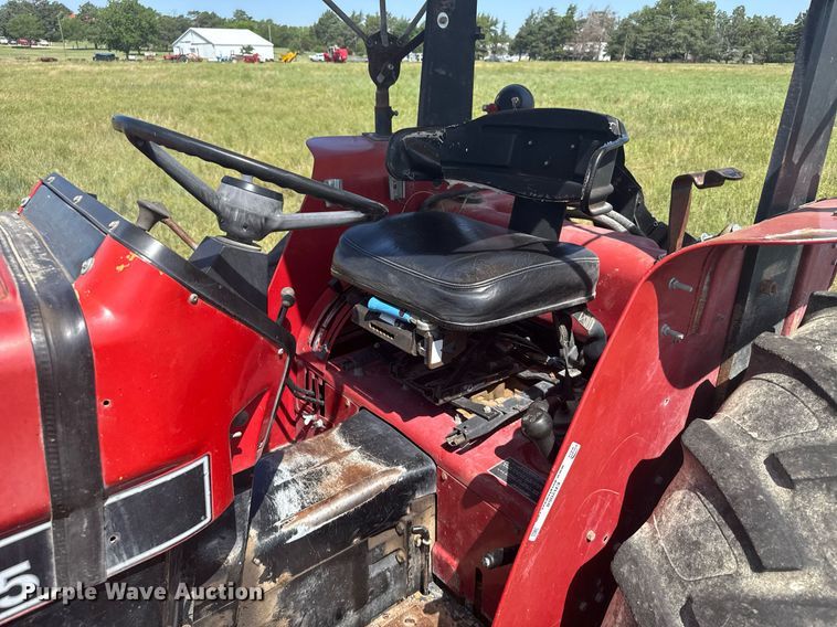 image for item ER2068 1988 Case IH 485 tractor