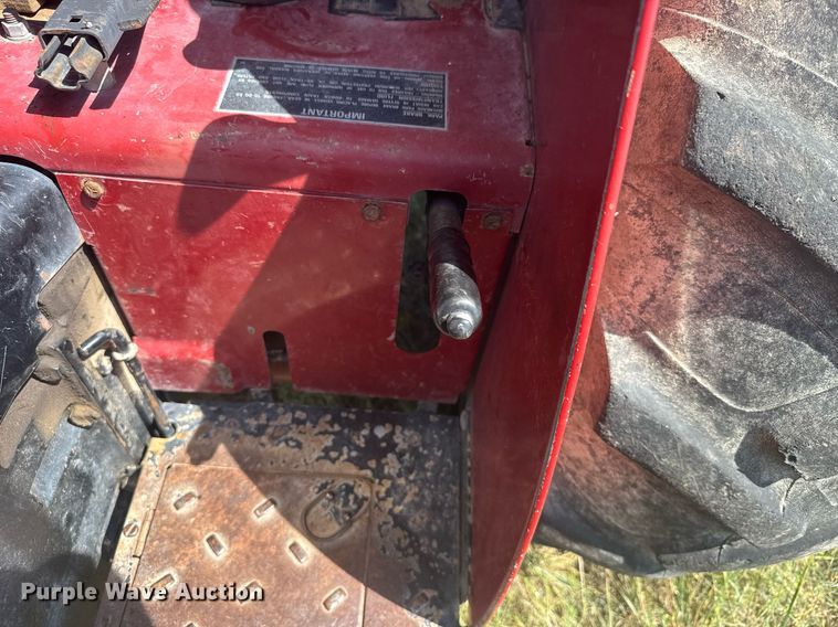 image for item ER2068 1988 Case IH 485 tractor
