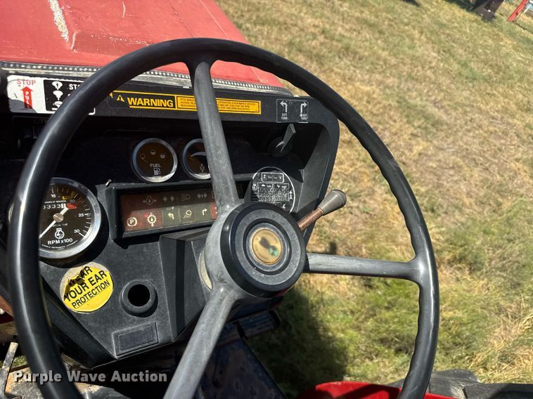 image for item ER2068 1988 Case IH 485 tractor