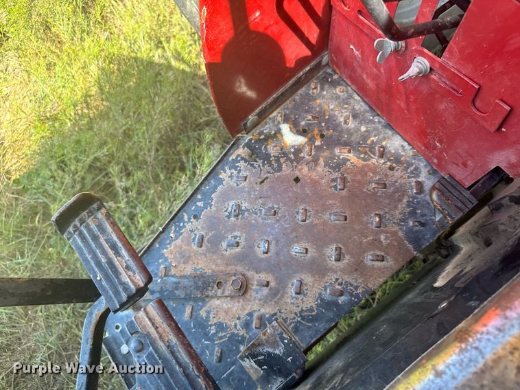 image for item ER2068 1988 Case IH 485 tractor