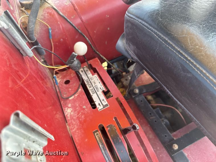 image for item ER2068 1988 Case IH 485 tractor