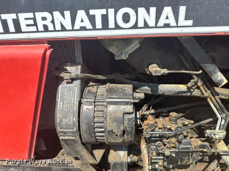 image for item ER2068 1988 Case IH 485 tractor