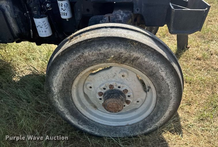 image for item ER2068 1988 Case IH 485 tractor