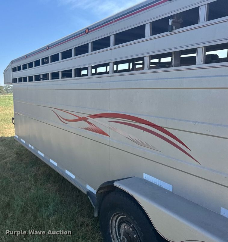 image for item ER2069 2006 Titan 1R6097 livestock trailer