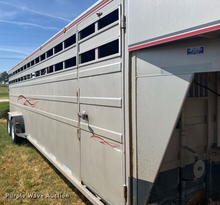 image for item ER2069 2006 Titan 1R6097 livestock trailer