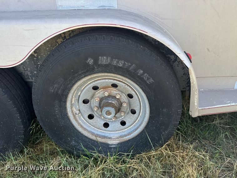 image for item ER2069 2006 Titan 1R6097 livestock trailer