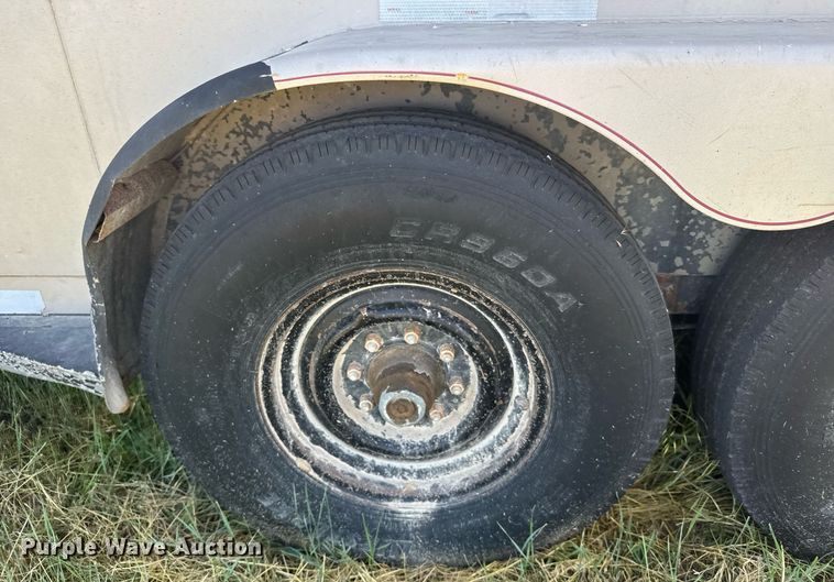 image for item ER2069 2006 Titan 1R6097 livestock trailer