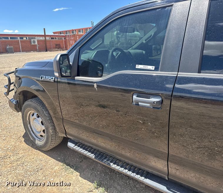 image for item ER2073 2018 Ford F150 SuperCrew pickup truck