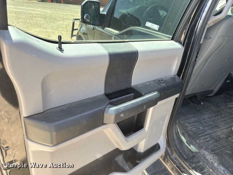 image for item ER2073 2018 Ford F150 SuperCrew pickup truck