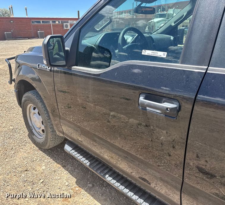 image for item ER2075 2019 Ford F150 SuperCrew pickup truck