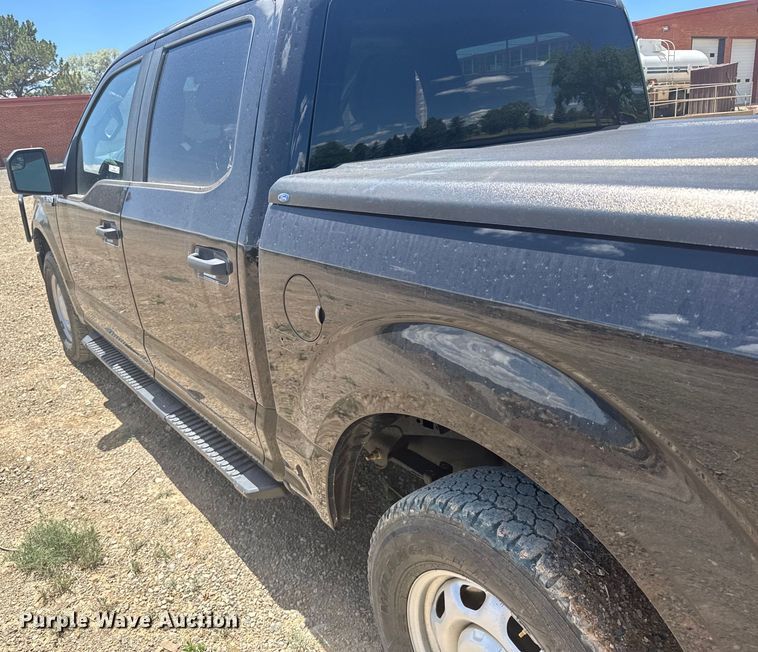 image for item ER2075 2019 Ford F150 SuperCrew pickup truck