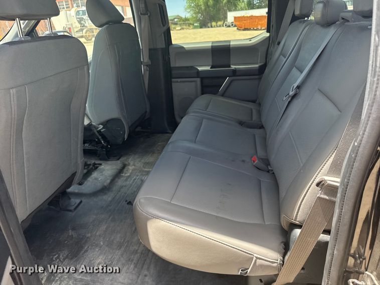 image for item ER2075 2019 Ford F150 SuperCrew pickup truck