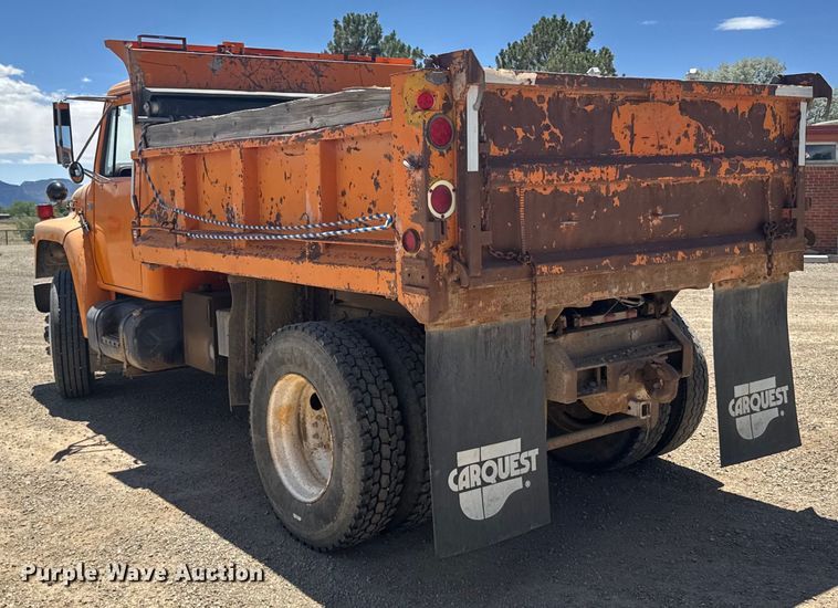 image for item ER2076 1989 International 1954 dump truck
