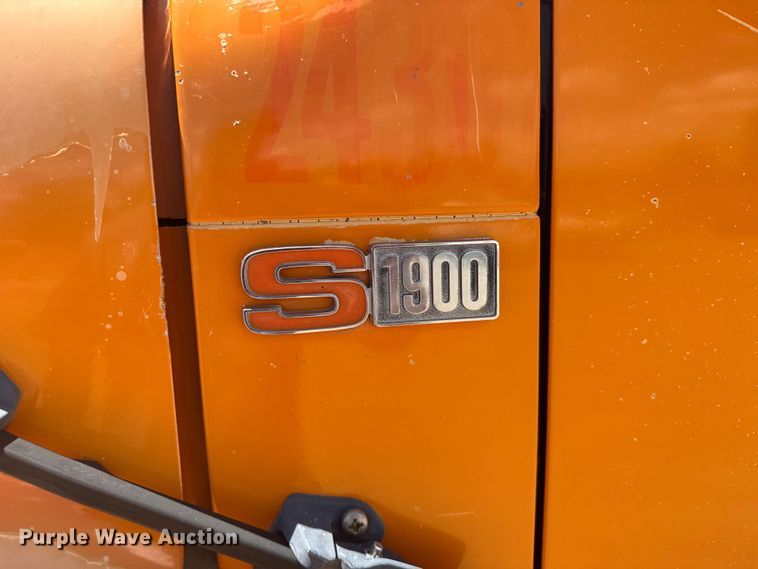 image for item ER2076 1989 International 1954 dump truck