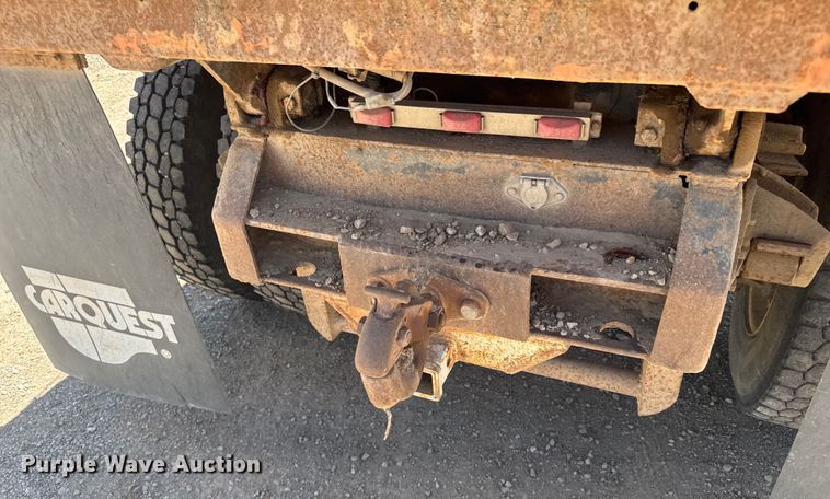 image for item ER2076 1989 International 1954 dump truck