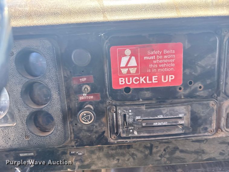 image for item ER2076 1989 International 1954 dump truck