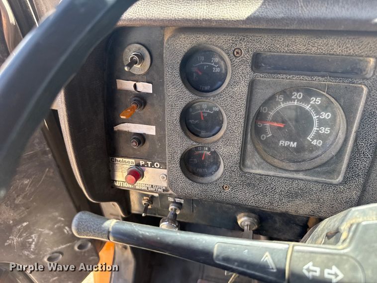 image for item ER2076 1989 International 1954 dump truck