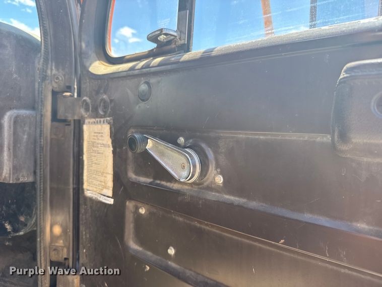 image for item ER2076 1989 International 1954 dump truck