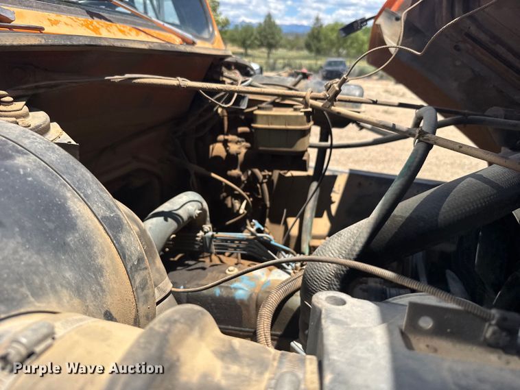 image for item ER2076 1989 International 1954 dump truck