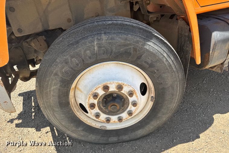 image for item ER2076 1989 International 1954 dump truck