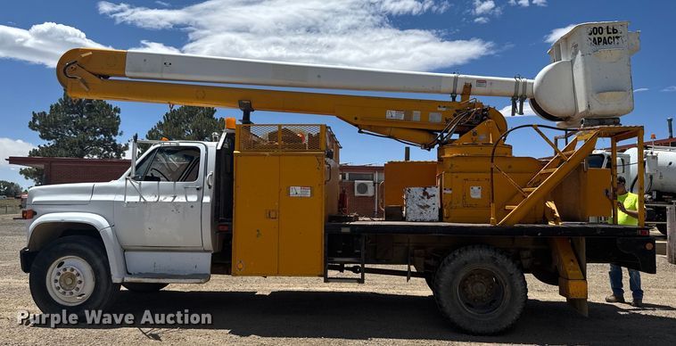 image for item ER2078 1981 Chevrolet C70 bucket truck