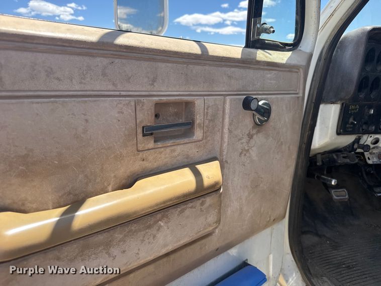 image for item ER2078 1981 Chevrolet C70 bucket truck