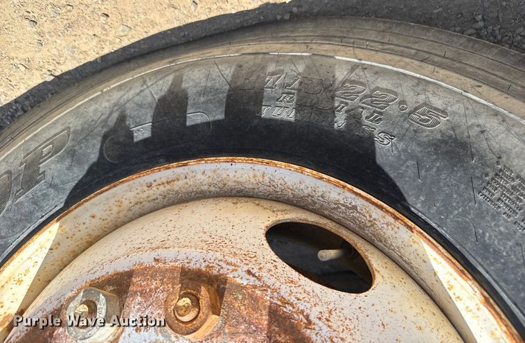 image for item ER2078 1981 Chevrolet C70 bucket truck