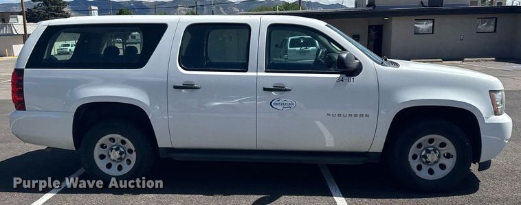 image for item ER2079 2012 Chevrolet Suburban SUV