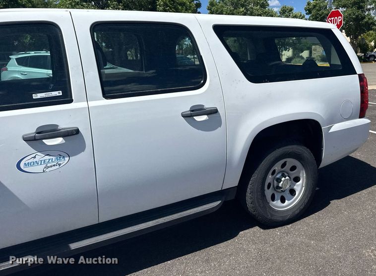 image for item ER2079 2012 Chevrolet Suburban SUV