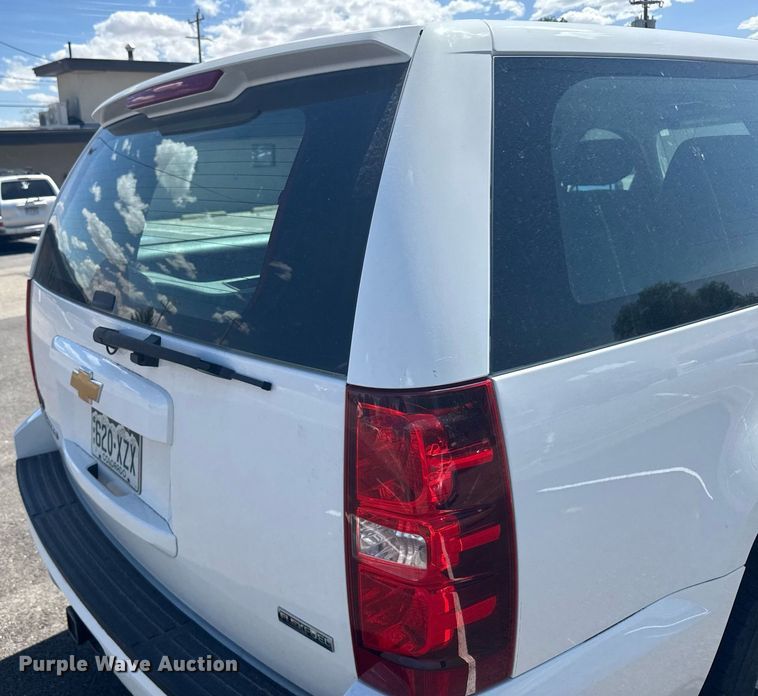 image for item ER2079 2012 Chevrolet Suburban SUV