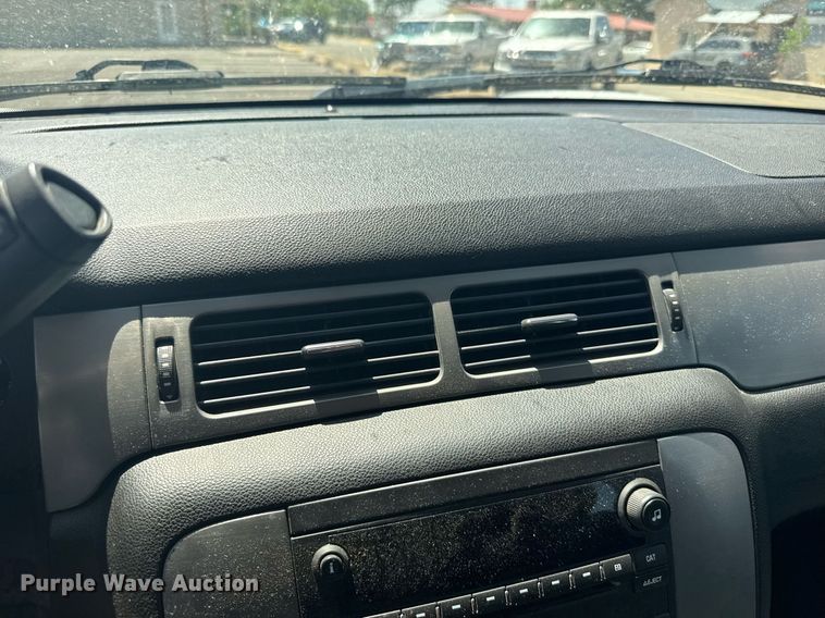 image for item ER2079 2012 Chevrolet Suburban SUV