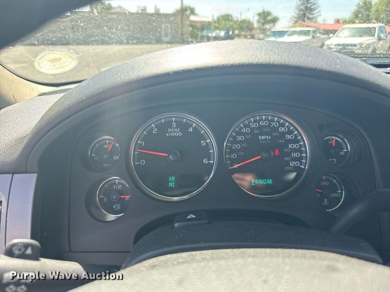 image for item ER2079 2012 Chevrolet Suburban SUV