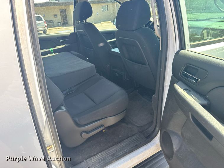 image for item ER2079 2012 Chevrolet Suburban SUV