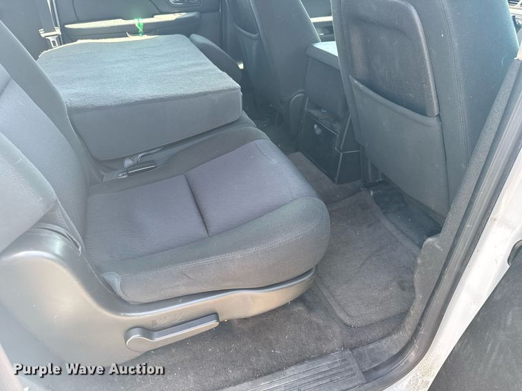 image for item ER2079 2012 Chevrolet Suburban SUV