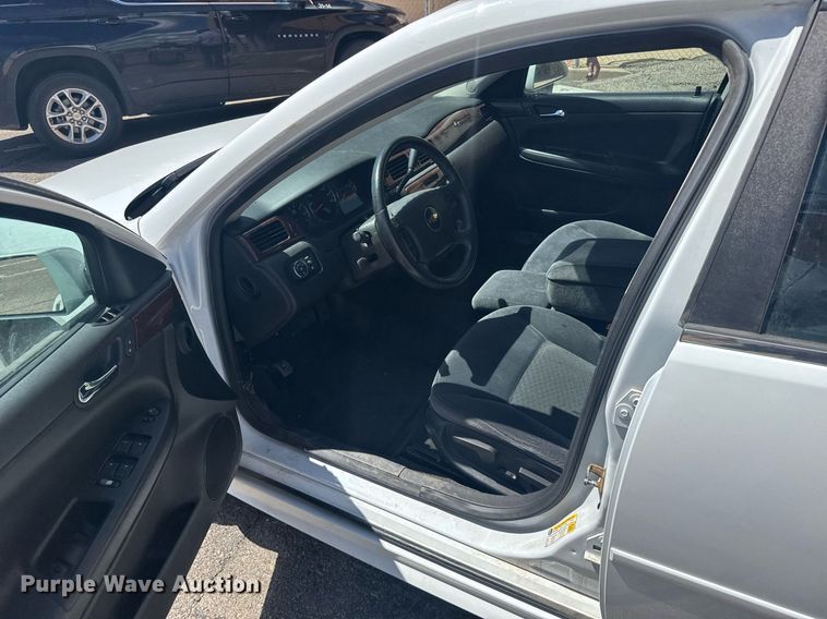 image for item ER2081 2011 Chevrolet Impala LT 