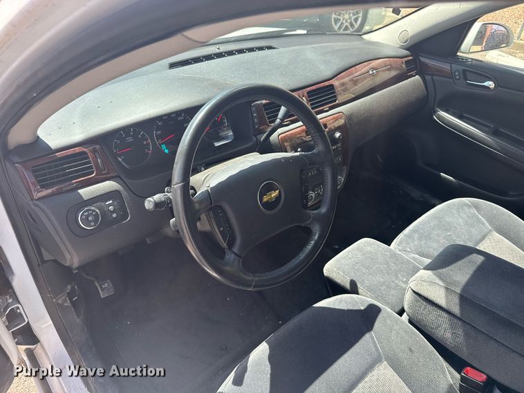 image for item ER2081 2011 Chevrolet Impala LT 