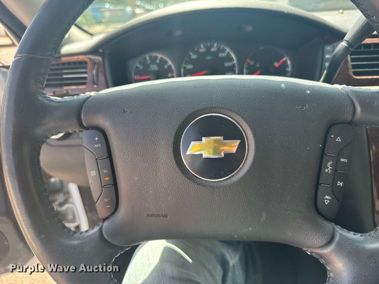 image for item ER2081 2011 Chevrolet Impala LT 