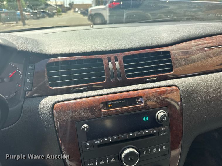 image for item ER2081 2011 Chevrolet Impala LT 