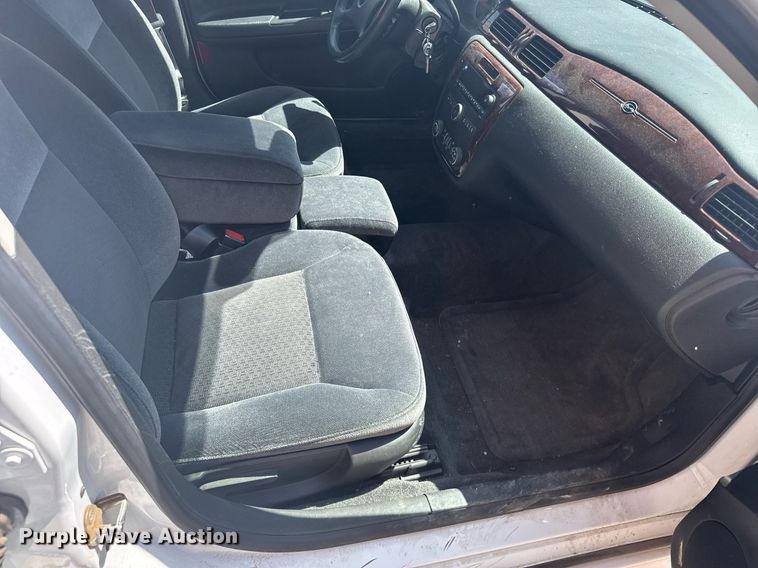 image for item ER2081 2011 Chevrolet Impala LT 