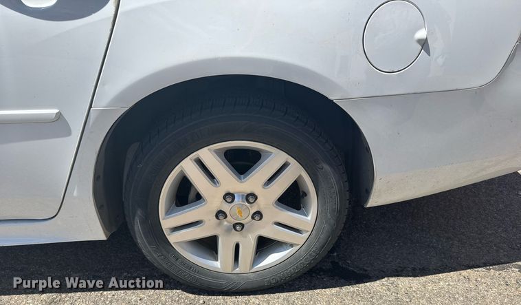 image for item ER2081 2011 Chevrolet Impala LT 