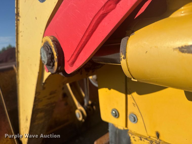 image for item ER2082 1998 John Deere 310E backhoe