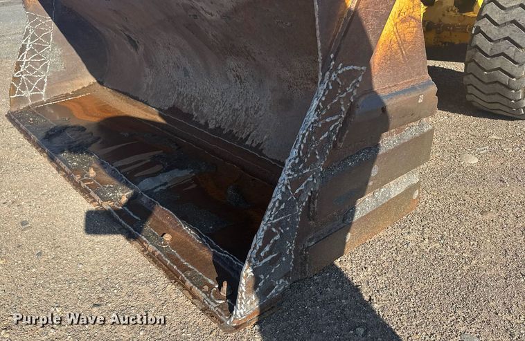 image for item ER2082 1998 John Deere 310E backhoe