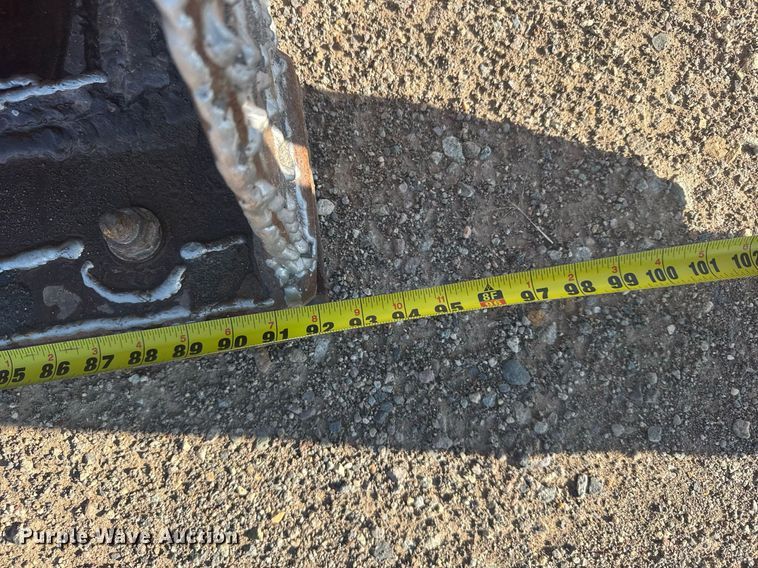 image for item ER2082 1998 John Deere 310E backhoe